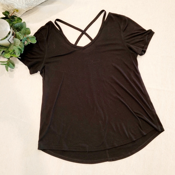 Active Top - Picture 2 of 4